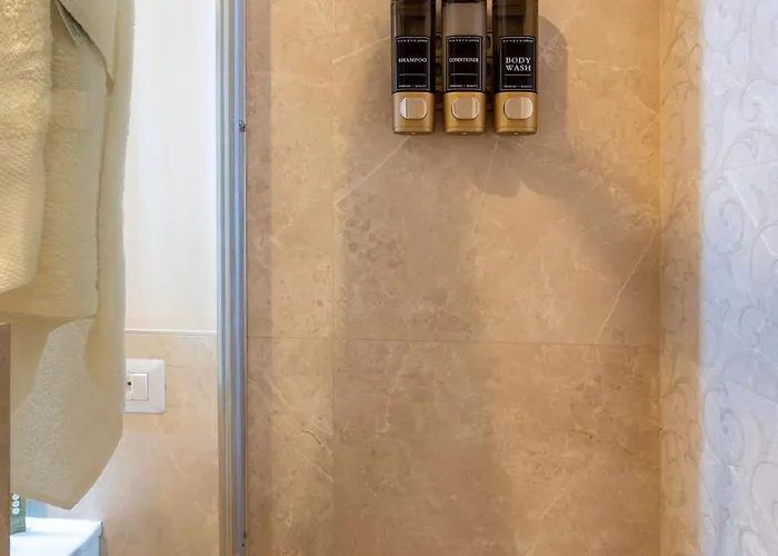 Luxury Trevi דירה *